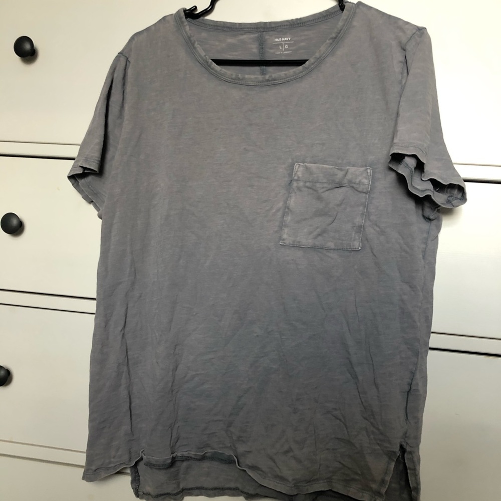 Old Navy Gray Distressed Boyfriend Tee